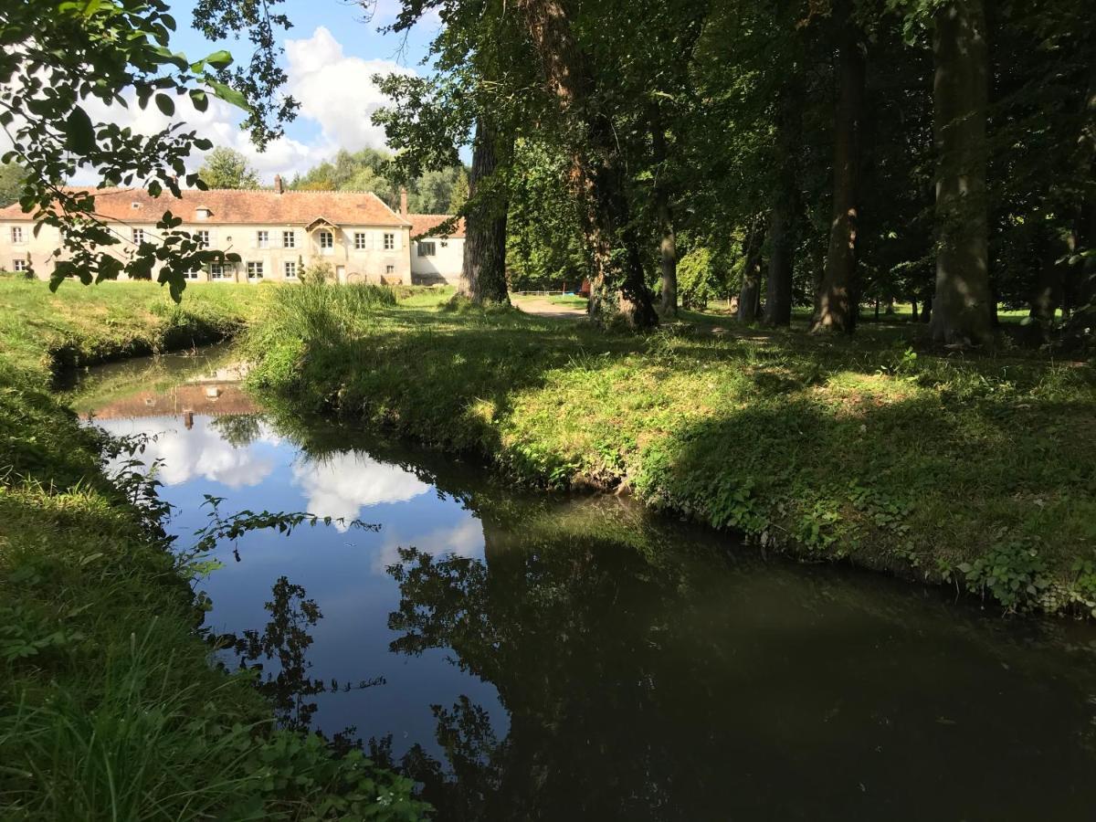 Domaine Du Plessis Bed & Breakfast Le Plessis-Luzarches Eksteriør bilde